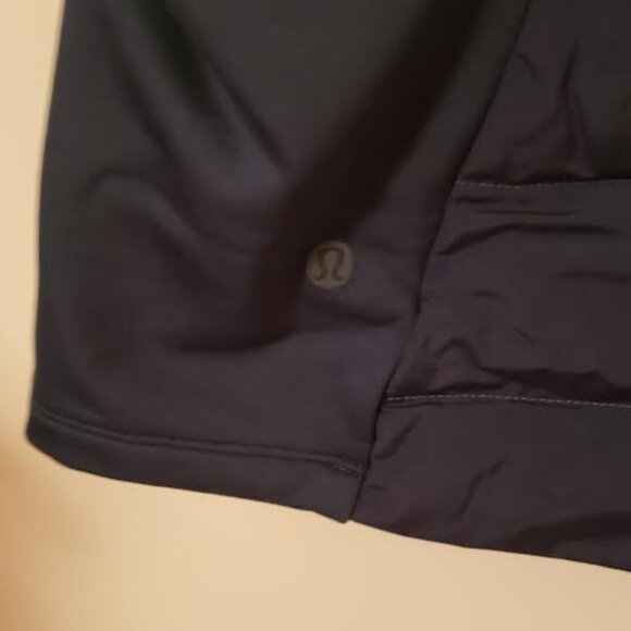 lululemon athletica Down for a Run vest, TEAL, size 10 - Picture 6 of 12